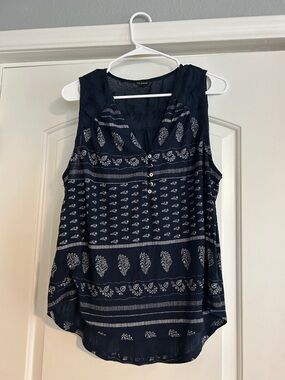 ⭐️LUCKY BRAND⭐️XL Navy Printed Sleeveless Blouse